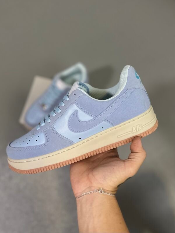 AF1
