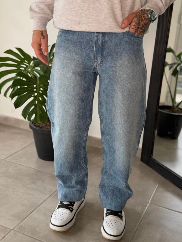 JEAN MOM