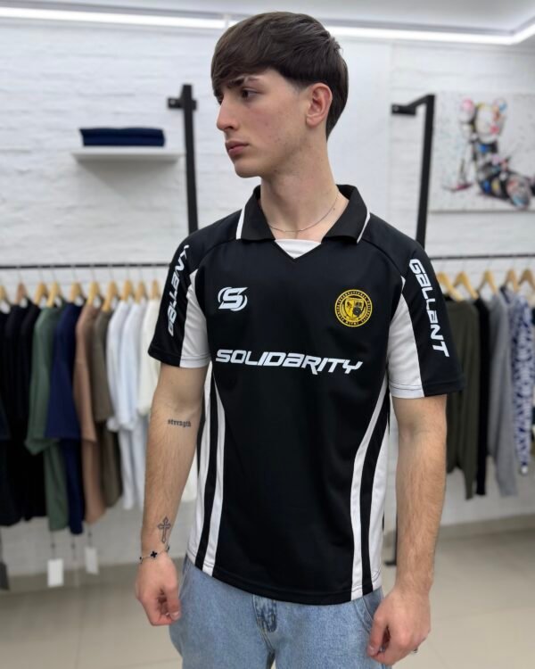 REMERA GALLANT